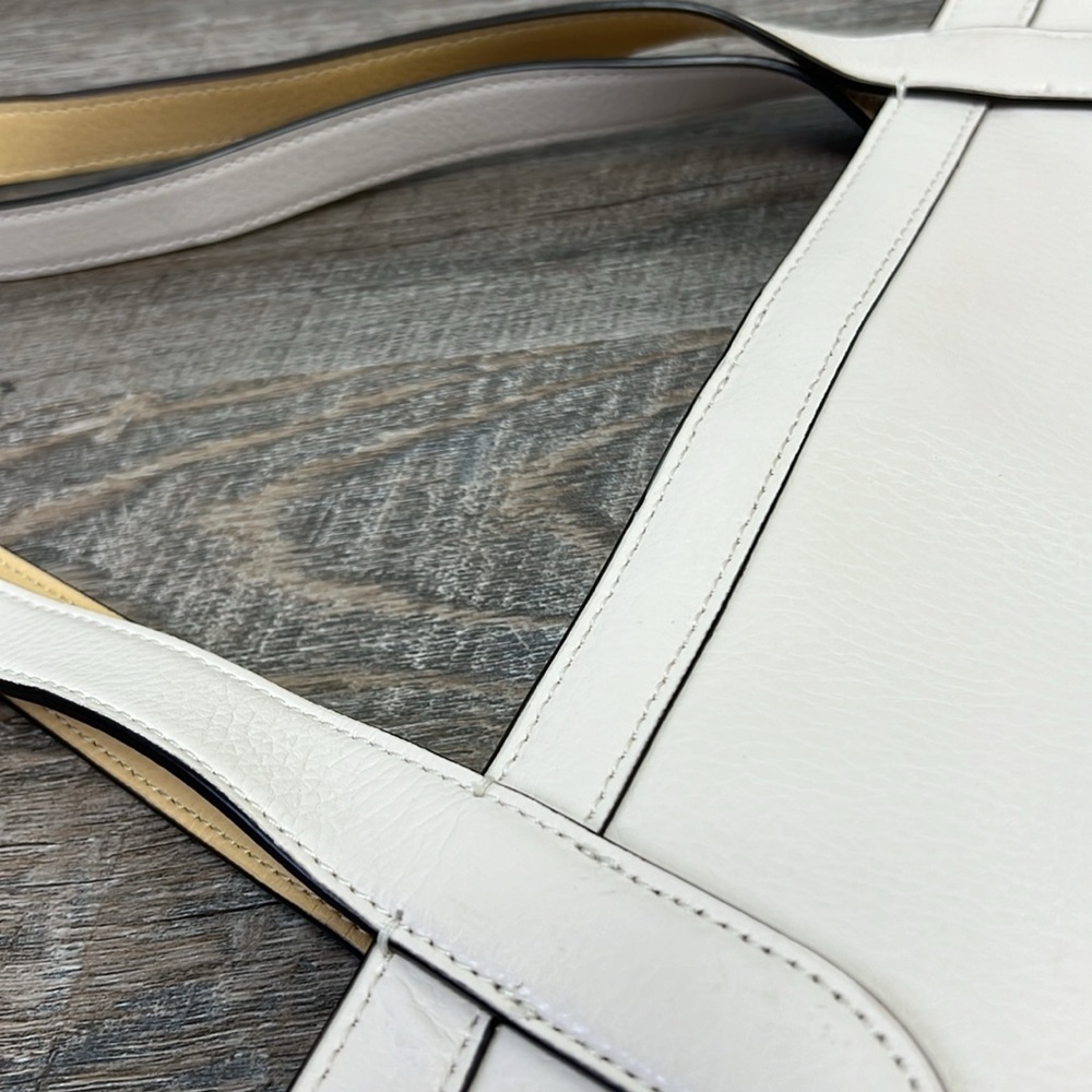 Coach Horse & Carriage Logo Tote Chalk Vanilla Gold Pebble Leather C4063 - Picture 12 of 12